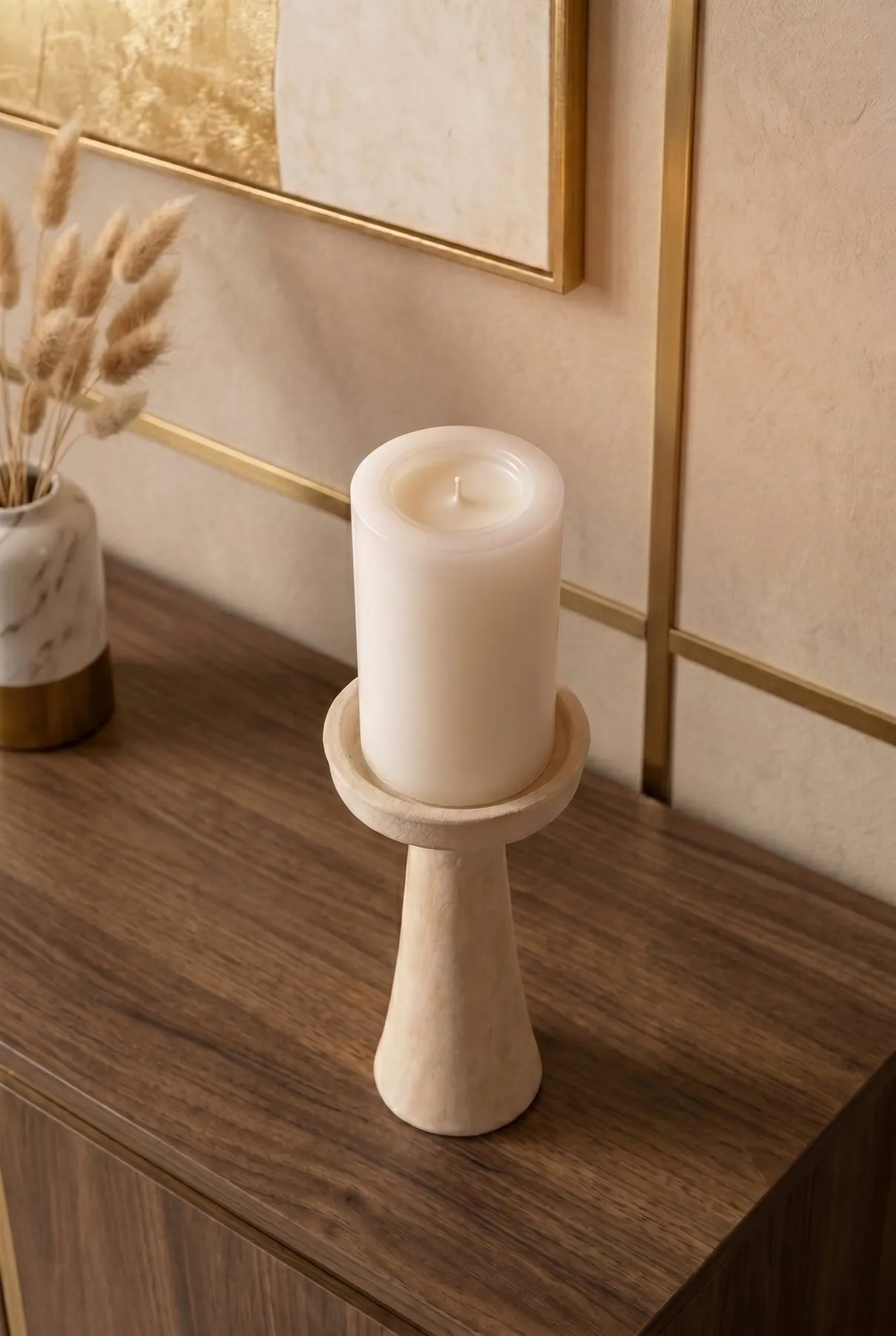 Lilianfeld candle on wooden pedestal